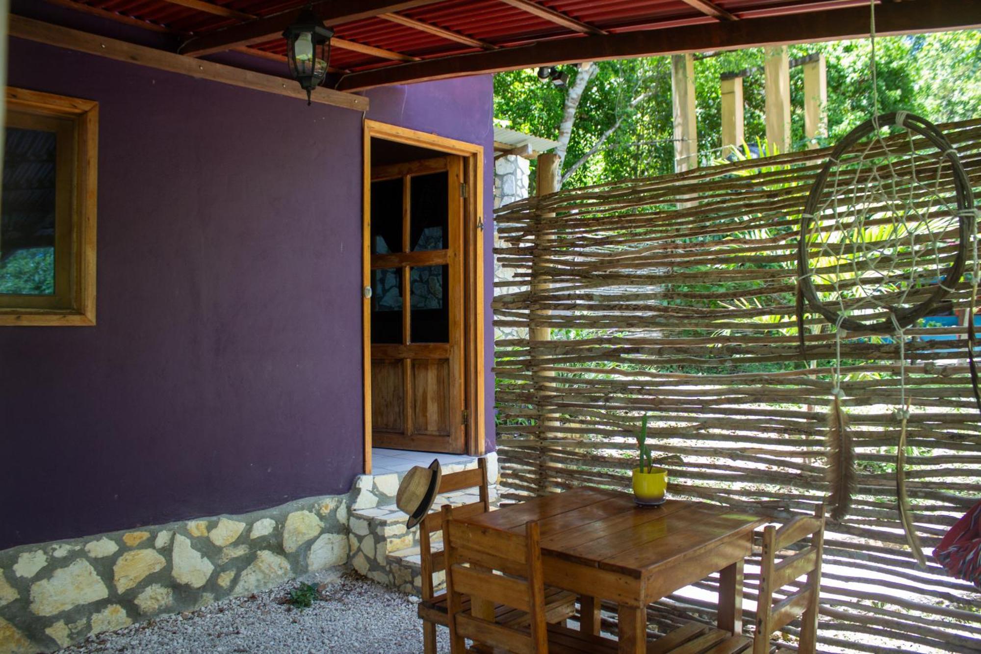 Alice Guesthouse El Remate Exterior photo